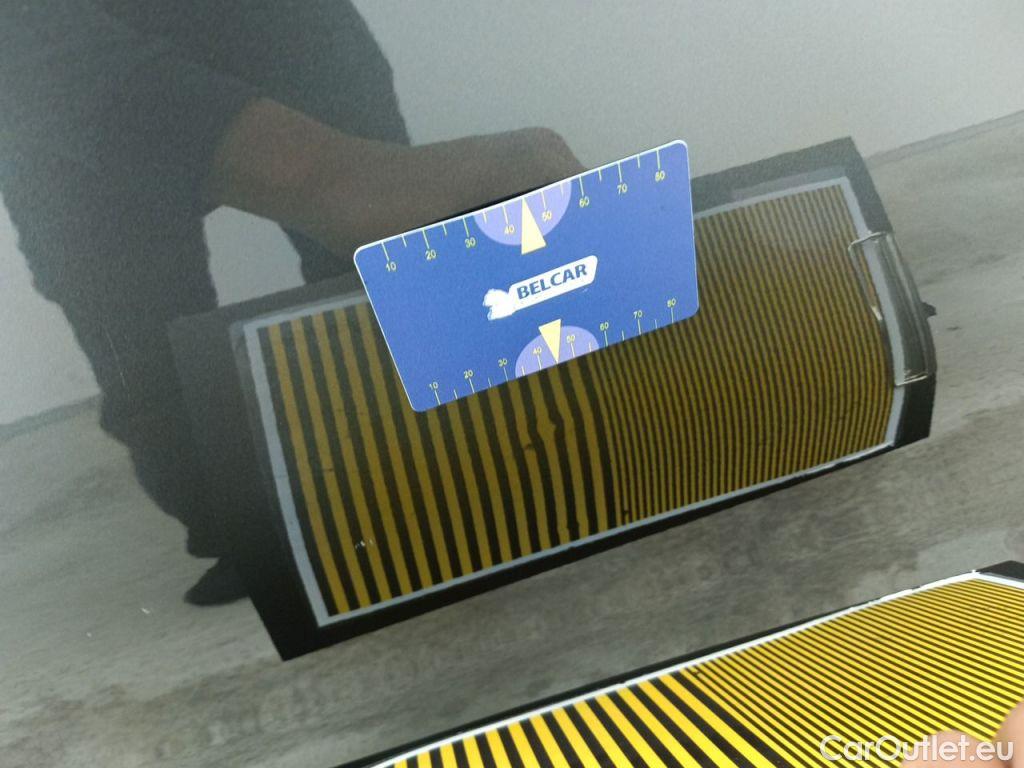 Bmw  Serie 3 BMW 3 Reeks Touring 318dA (100 kW) 5d #63