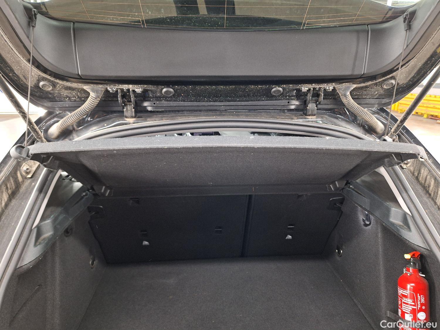 Bmw  Serie 1 BMW, 1-serie '19, BMW 1 Reeks Hatch 116dA (85 kW) 5d #37