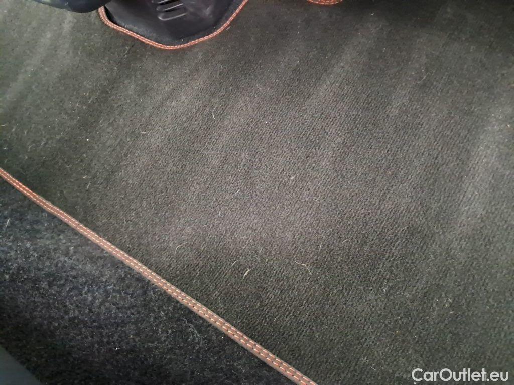 Ford  Mustang Ford  Mach-E 99kWh 248kW Extended Range AWD 5d #84