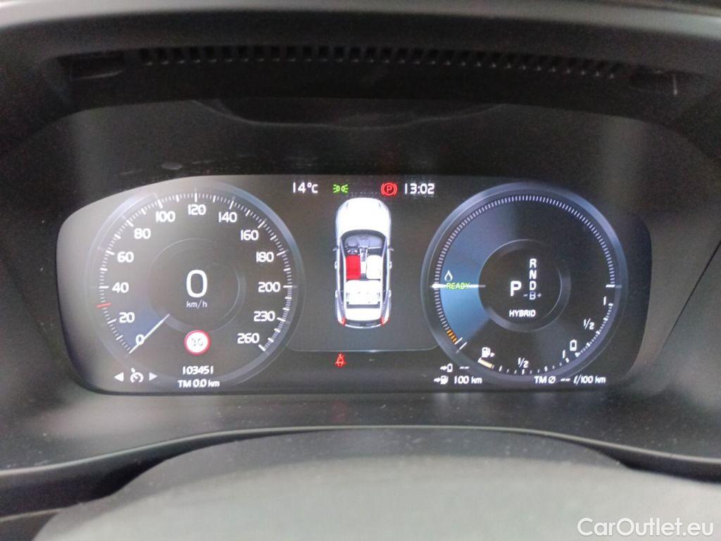 Volvo  XC 40 VOLVO XC40 1.5 T4 129 PHEV R-Design 5d #6