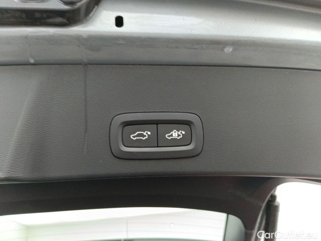 Volvo  XC 40 VOLVO XC40 1.5 T4 129 PHEV R-Design 5d #25