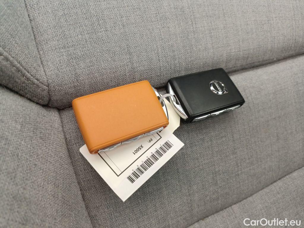 Volvo  XC90 VOLVO  - 2019 2.0 T8 TE 303 4WD Inscrip.Plug-In 7pl(EU6d-T 5d #4