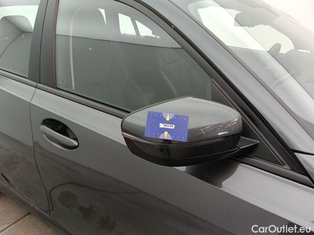 Bmw  Serie 3 BMW 3 Reeks Touring 318dA (100 kW) 5d #65