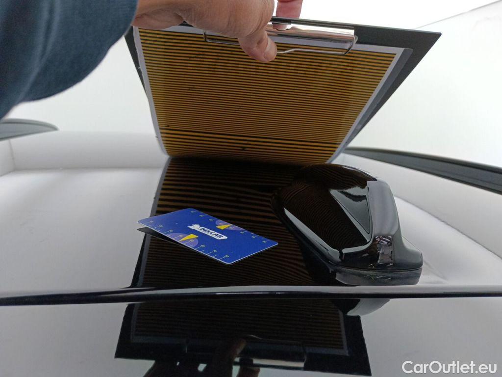 Volvo  XC 40 VOLVO XC40 1.5 T4 129 PHEV R-Design 5d #35