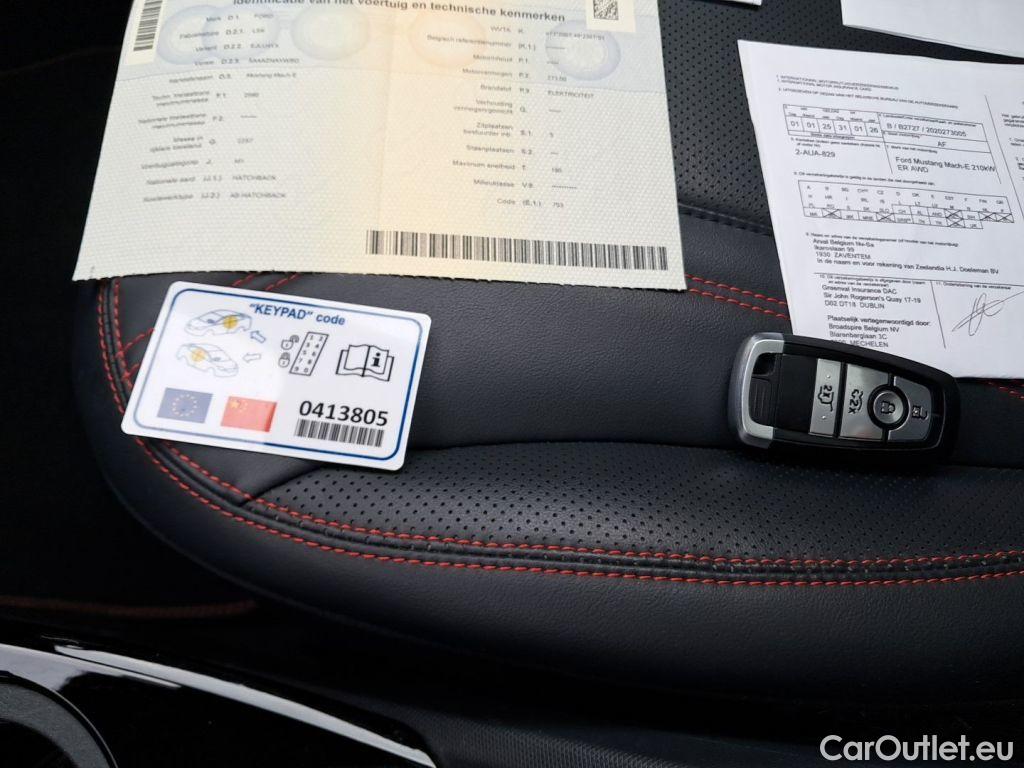 Ford  Mustang Ford  Mach-E 99kWh 248kW Extended Range AWD 5d #86