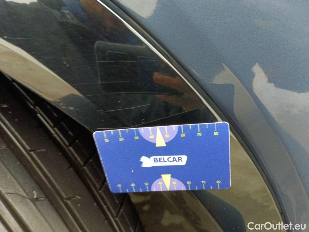 Ford  Mustang Ford  Mach-E 99kWh 248kW Extended Range AWD 5d #51