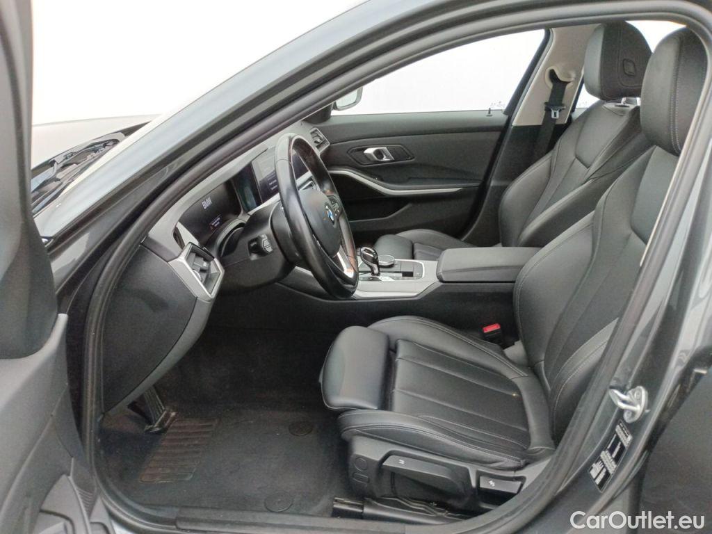 Bmw  Serie 3 BMW 3 Reeks Touring 318dA (100 kW) 5d #3