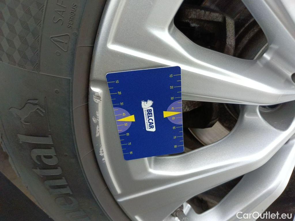 Bmw  Serie 3 BMW 3 Reeks Touring 318dA (100 kW) 5d #28