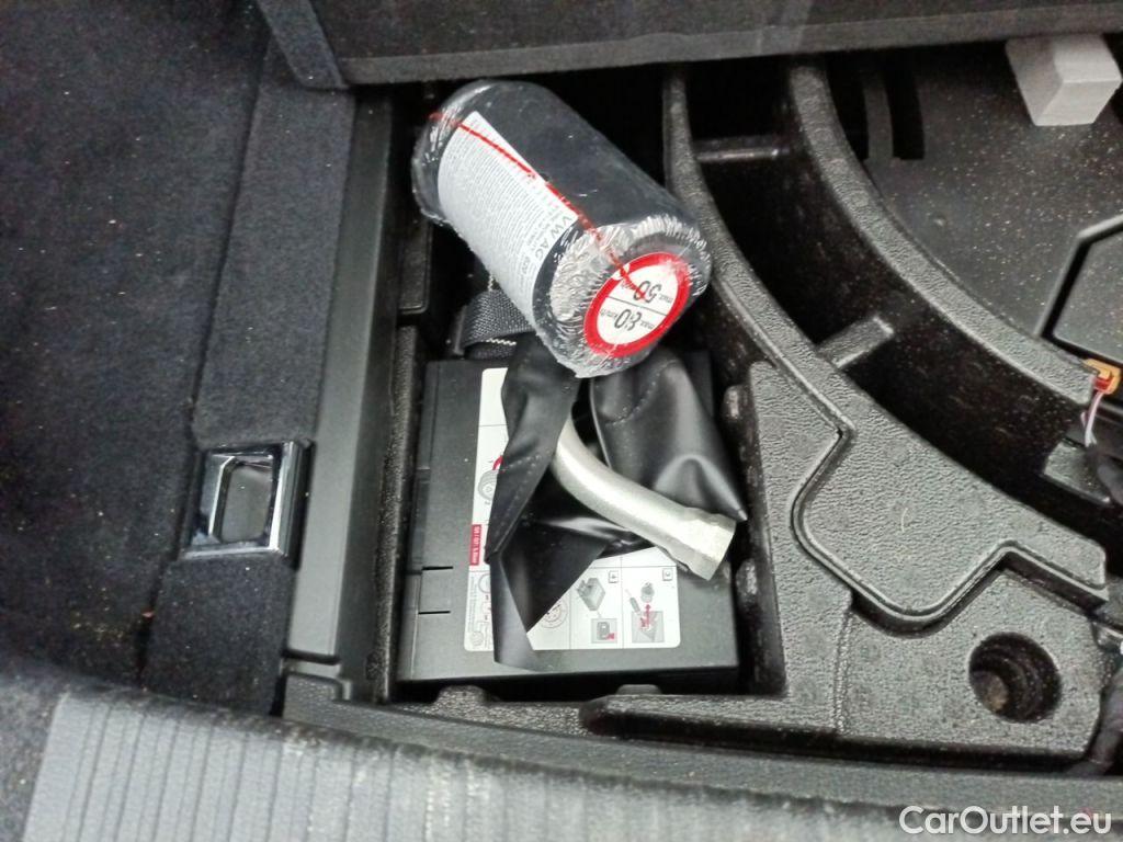 Audi  Q5 Audi  Business Edition 35 TDI S tronic 5d #17