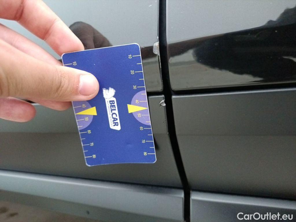 Audi  Q5 Audi  Business Edition 35 TDI S tronic 5d #24