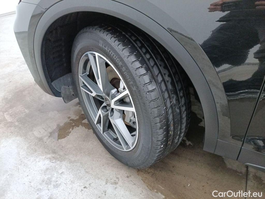 Audi  Q5 Audi  Business Edition 35 TDI S tronic 5d #19