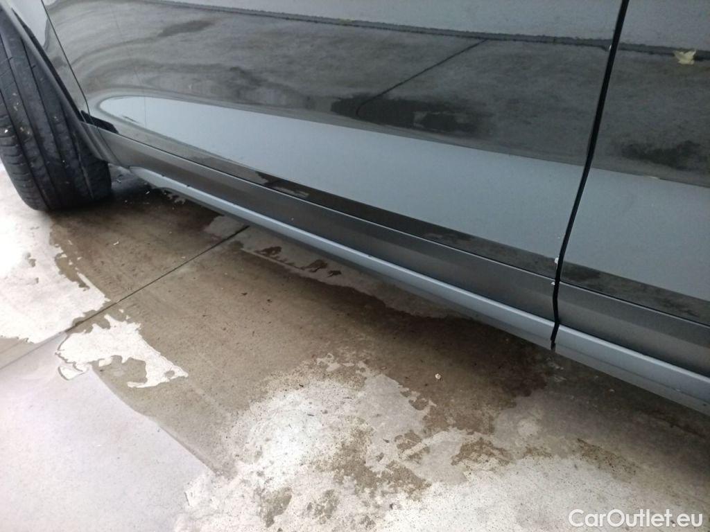 Audi  Q5 Audi  Business Edition 35 TDI S tronic 5d #23