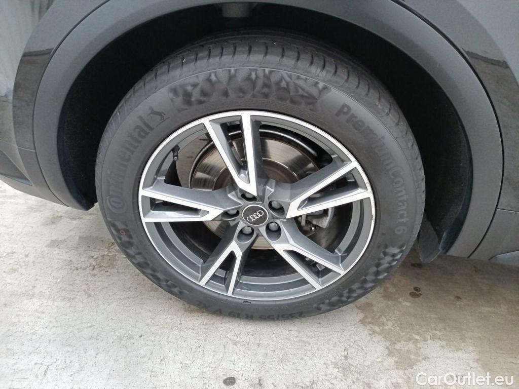 Audi  Q5 Audi  Business Edition 35 TDI S tronic 5d #37