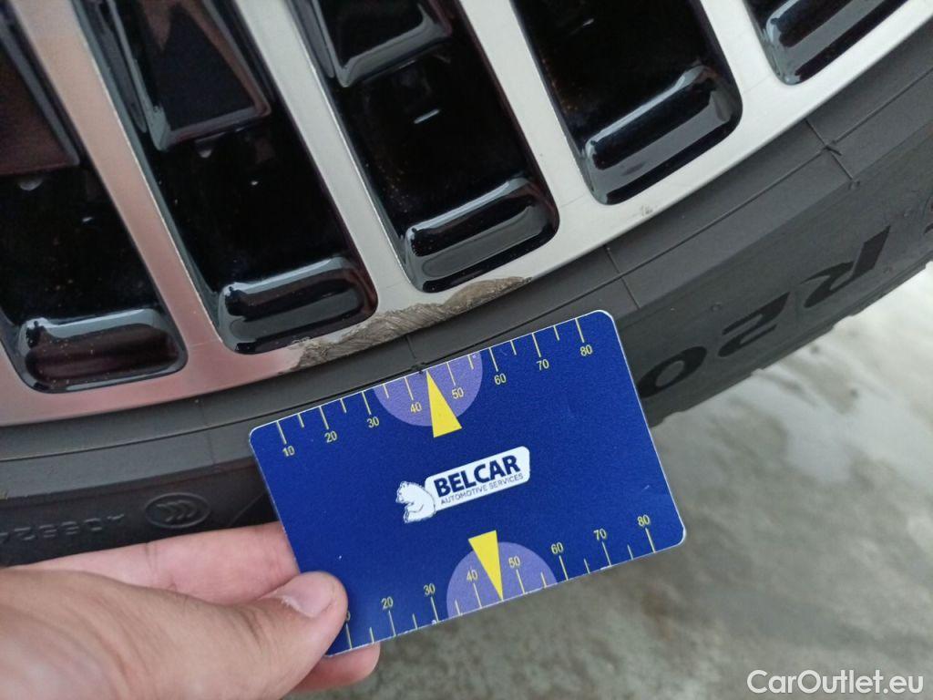 Mercedes  EQB MERCEDES  (X253) 66.5 kWh  250 190hp AMG Line 5d #37