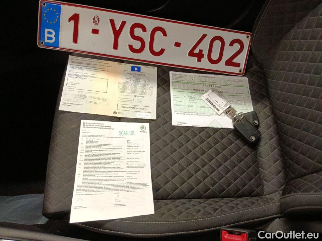 Skoda  Superb Skoda  Combi 1.5 TSI ACT 110kW DSG7 Ambition 5d #4