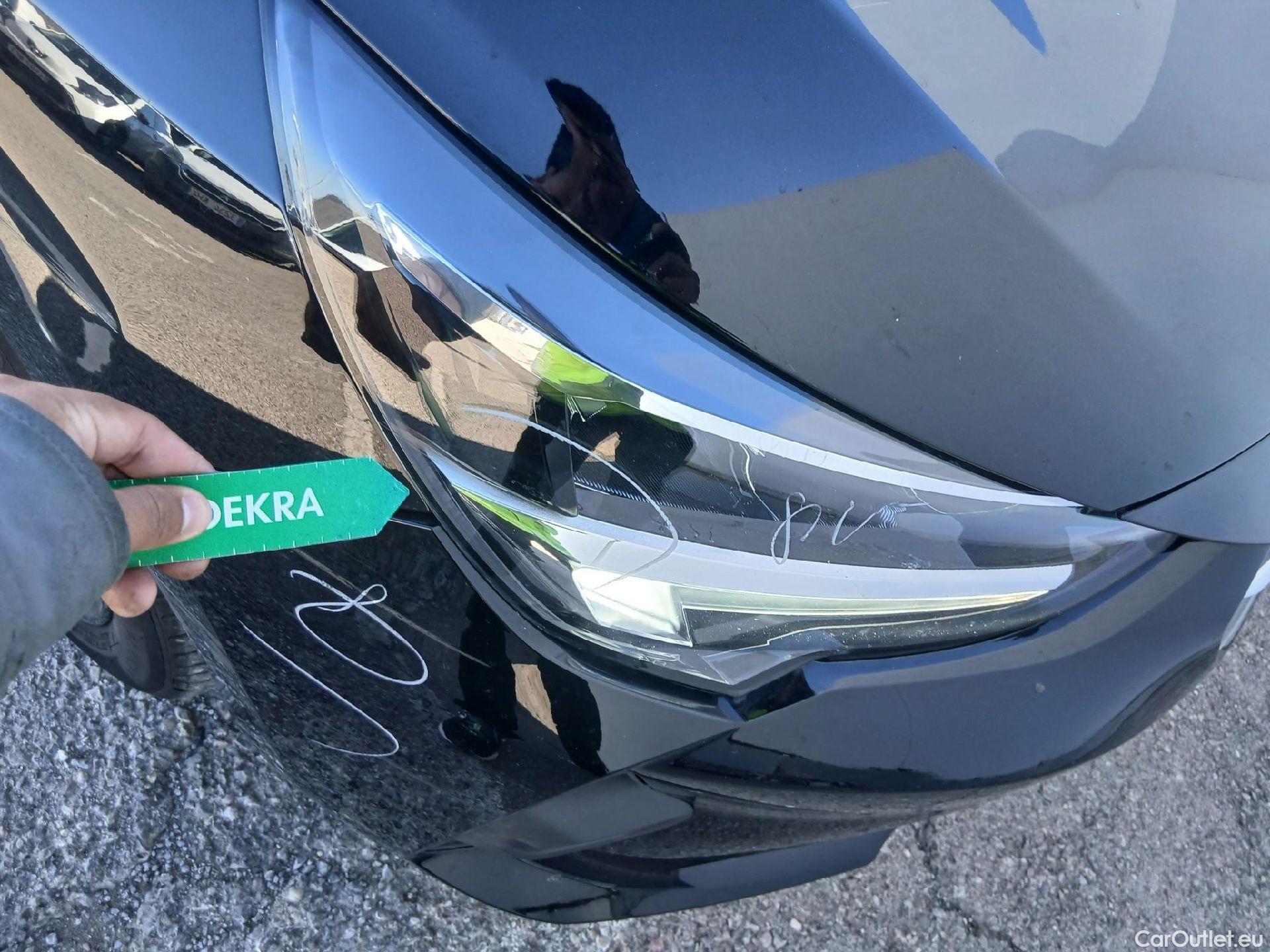 Opel  Corsa OPEL  / 2019 / 5P / berlina con portón 1.2T XHL 74kW (100CV) GS-Line #9