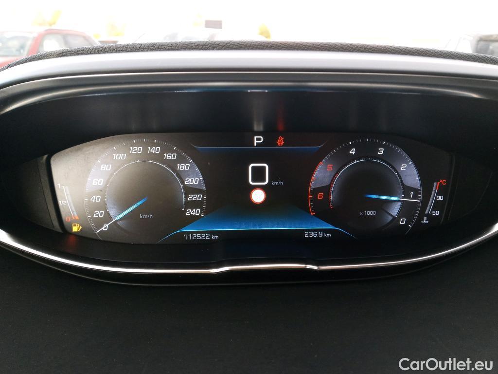 Peugeot  3008 PEUGEOT  / 2016 / 5P / todoterreno 1.5 BlueHDi 96kW (130CV) S&S Active EAT8 #4