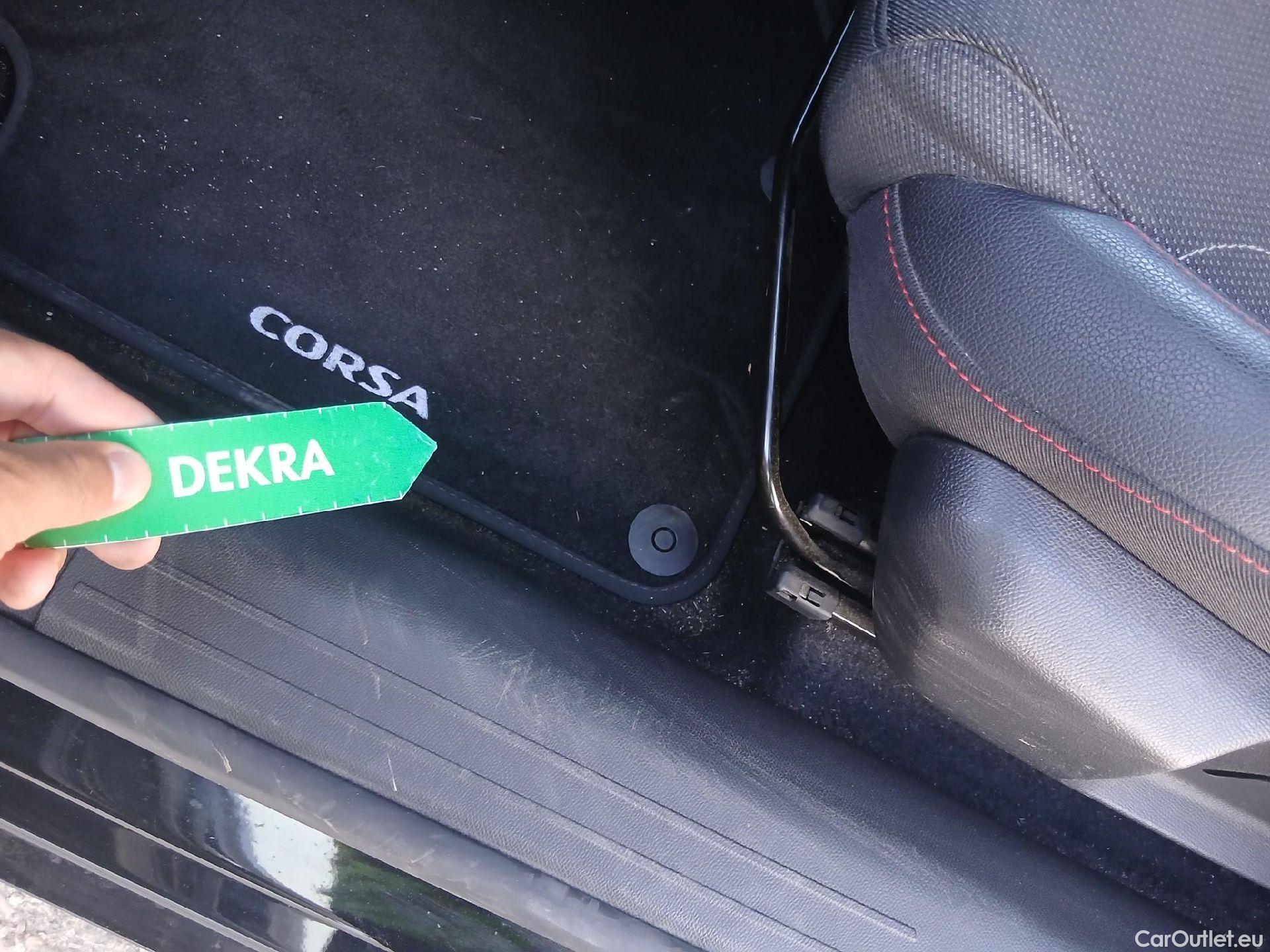 Opel  Corsa OPEL  / 2019 / 5P / berlina con portón 1.2T XHL 74kW (100CV) GS-Line #3