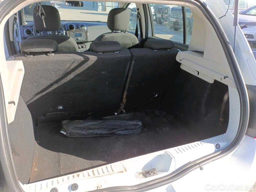  Dacia  Sandero DACIA  / 2016 / 5P / berlina con portón Comfort Blue dCi 70kW (95CV) #23