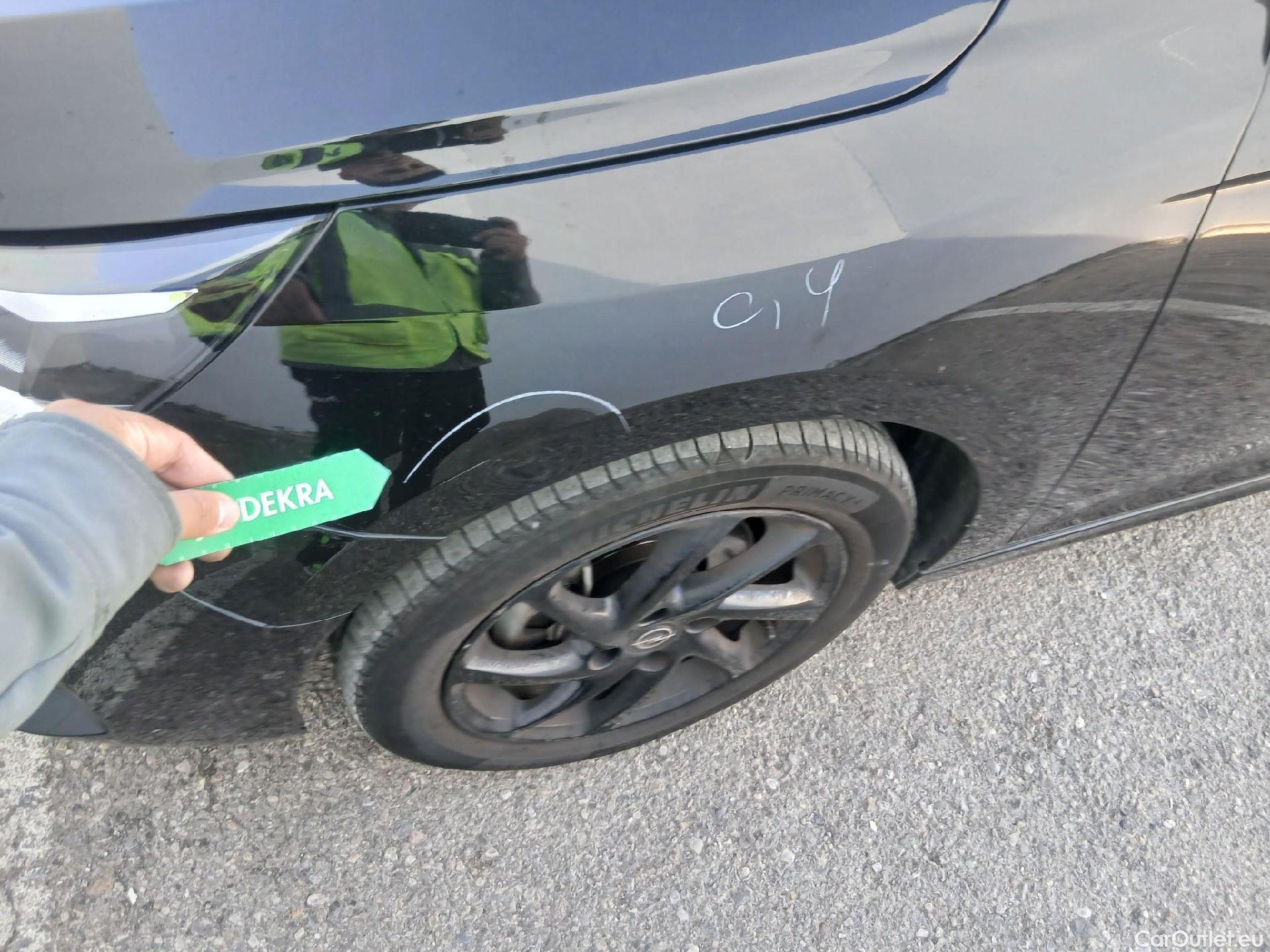 Opel  Corsa OPEL  / 2019 / 5P / berlina con portón 1.2T XHL 74kW (100CV) GS-Line #14