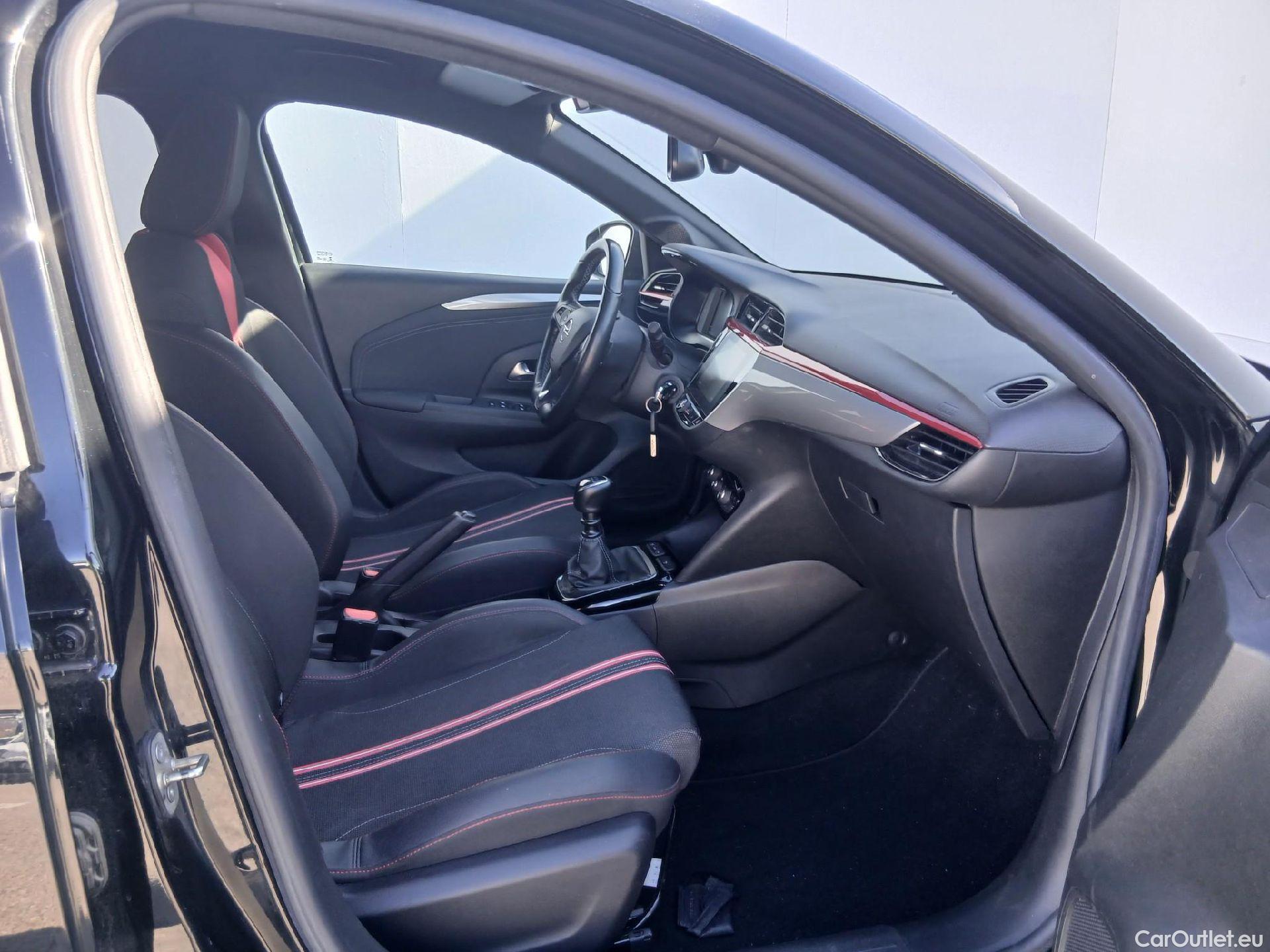 Opel  Corsa OPEL  / 2019 / 5P / berlina con portón 1.2T XHL 74kW (100CV) GS-Line #6