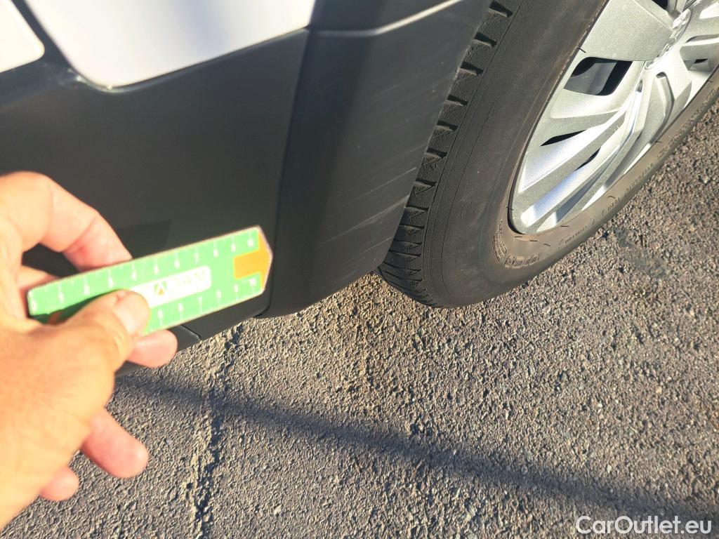  Peugeot  RIFTER PEUGEOT  / 2018 / 4P / combi Active Standard BlueHDi 73kW (IND) (AC2) #27