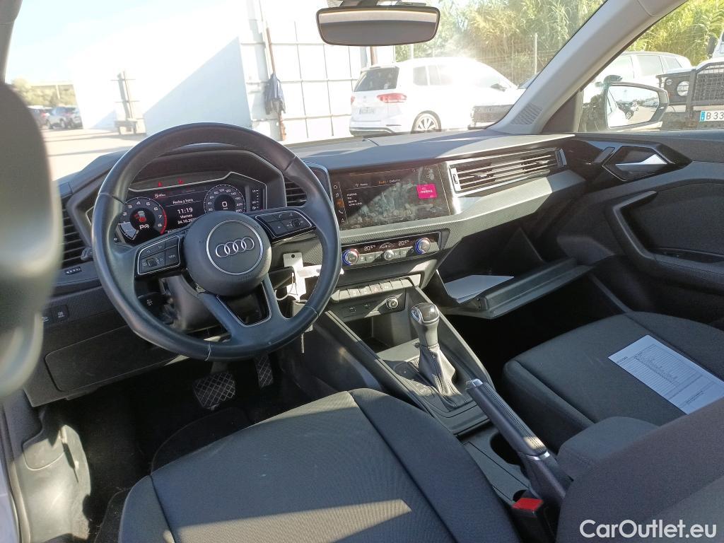 Audi  A1 Sportback AUDI A1 / 2018 / 5P / berlina con portón Sportback S line 30 TFSI 81kW S tronic #3