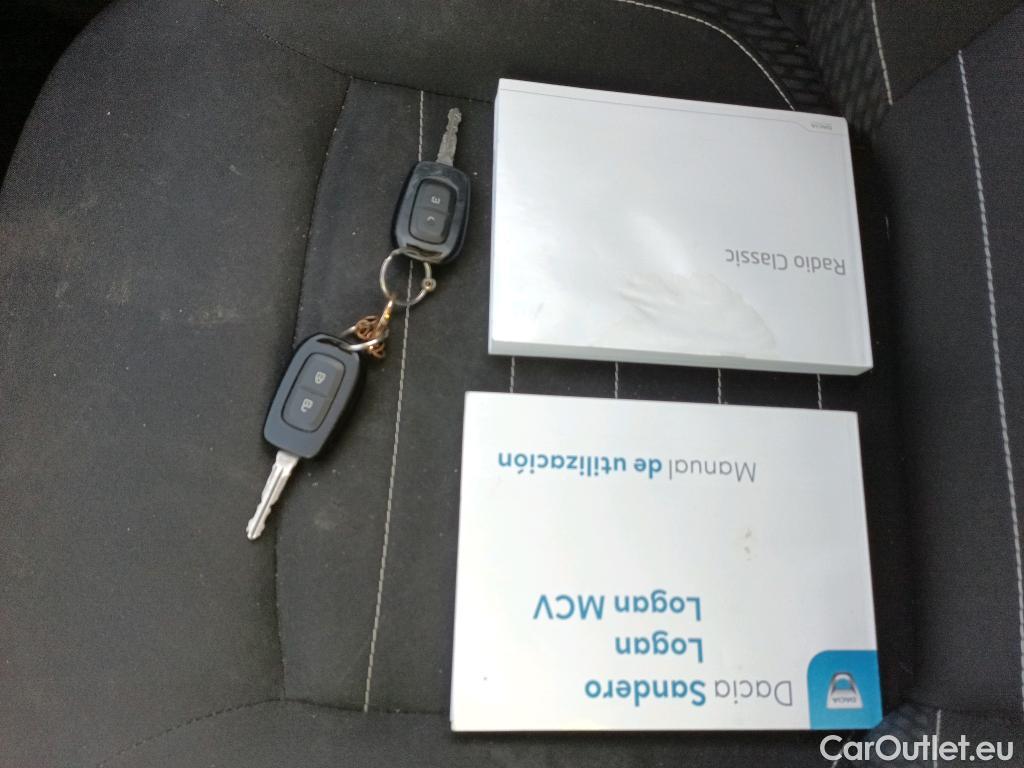  Dacia  Sandero DACIA  / 2016 / 5P / berlina con portón Comfort Blue dCi 70kW (95CV) #25