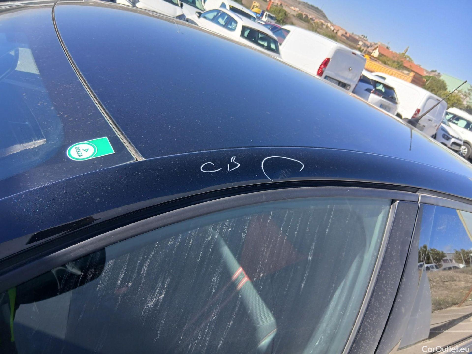 Opel  Corsa OPEL  / 2019 / 5P / berlina con portón 1.2T XHL 74kW (100CV) GS-Line #27