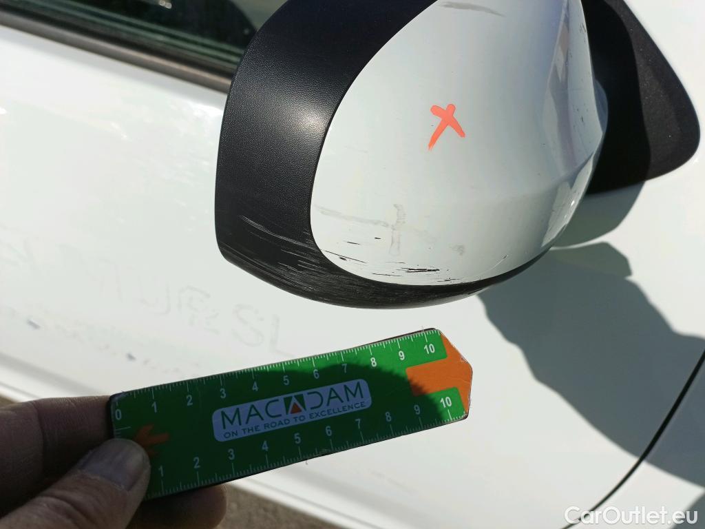  Dacia  Sandero DACIA  / 2016 / 5P / berlina con portón Comfort Blue dCi 70kW (95CV) #34