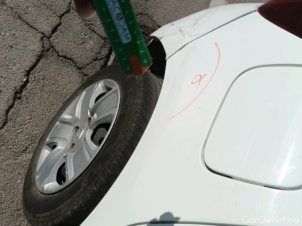  Dacia  Sandero DACIA  / 2016 / 5P / berlina con portón Comfort Blue dCi 70kW (95CV) #17