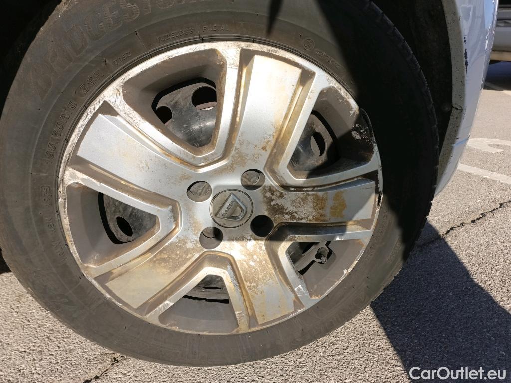  Dacia  Sandero DACIA  / 2016 / 5P / berlina con portón Comfort Blue dCi 70kW (95CV) #28