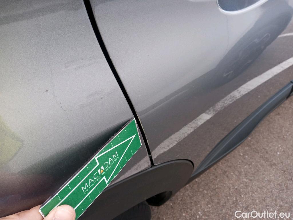 Peugeot  3008 PEUGEOT  / 2016 / 5P / todoterreno 1.5 BlueHDi 96kW (130CV) S&S Active EAT8 #19