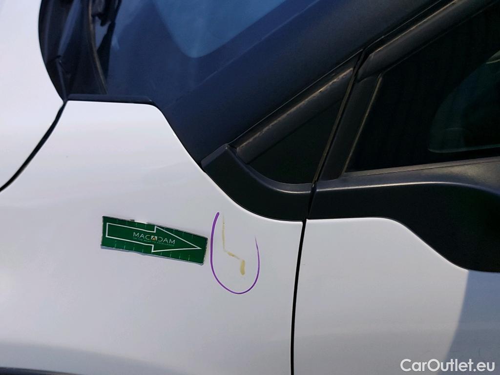  Citroen  C3 CITROEN  / 2016 / 5P / berlina con portón PureTech 60KW (83CV) FEEL #29