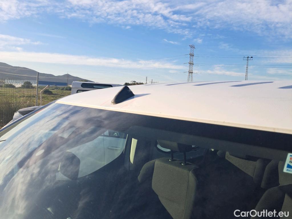  Peugeot  RIFTER PEUGEOT  / 2018 / 4P / combi Active Standard BlueHDi 73kW (IND) (AC2) #3