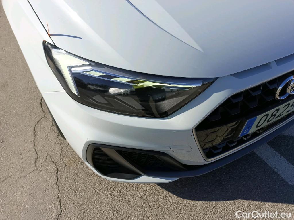 Audi  A1 Sportback AUDI A1 / 2018 / 5P / berlina con portón Sportback S line 30 TFSI 81kW S tronic #16