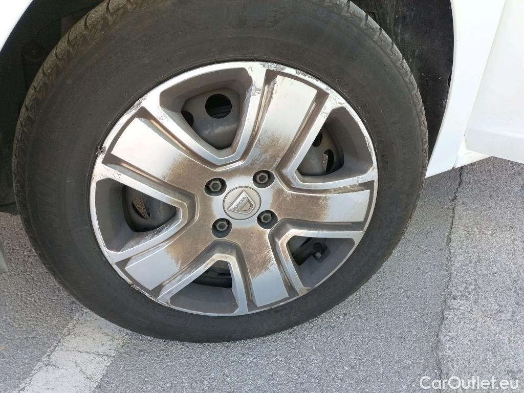  Dacia  Sandero DACIA  / 2016 / 5P / berlina con portón Comfort Blue dCi 70kW (95CV) #31