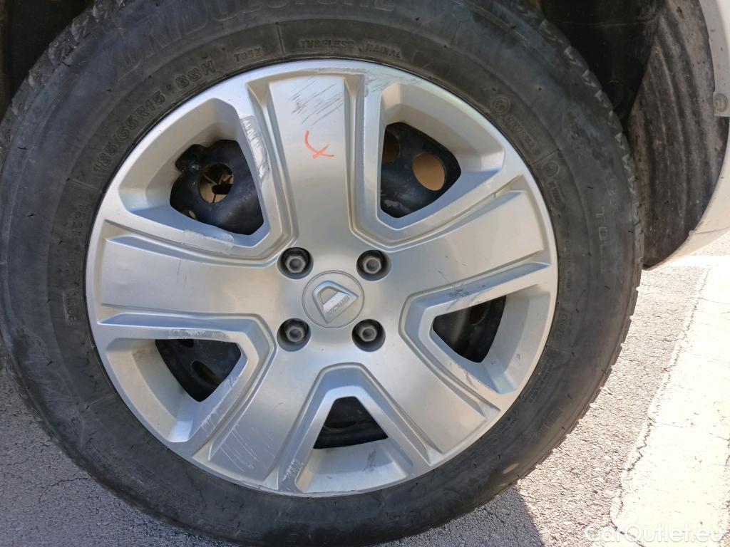  Dacia  Sandero DACIA  / 2016 / 5P / berlina con portón Comfort Blue dCi 70kW (95CV) #30