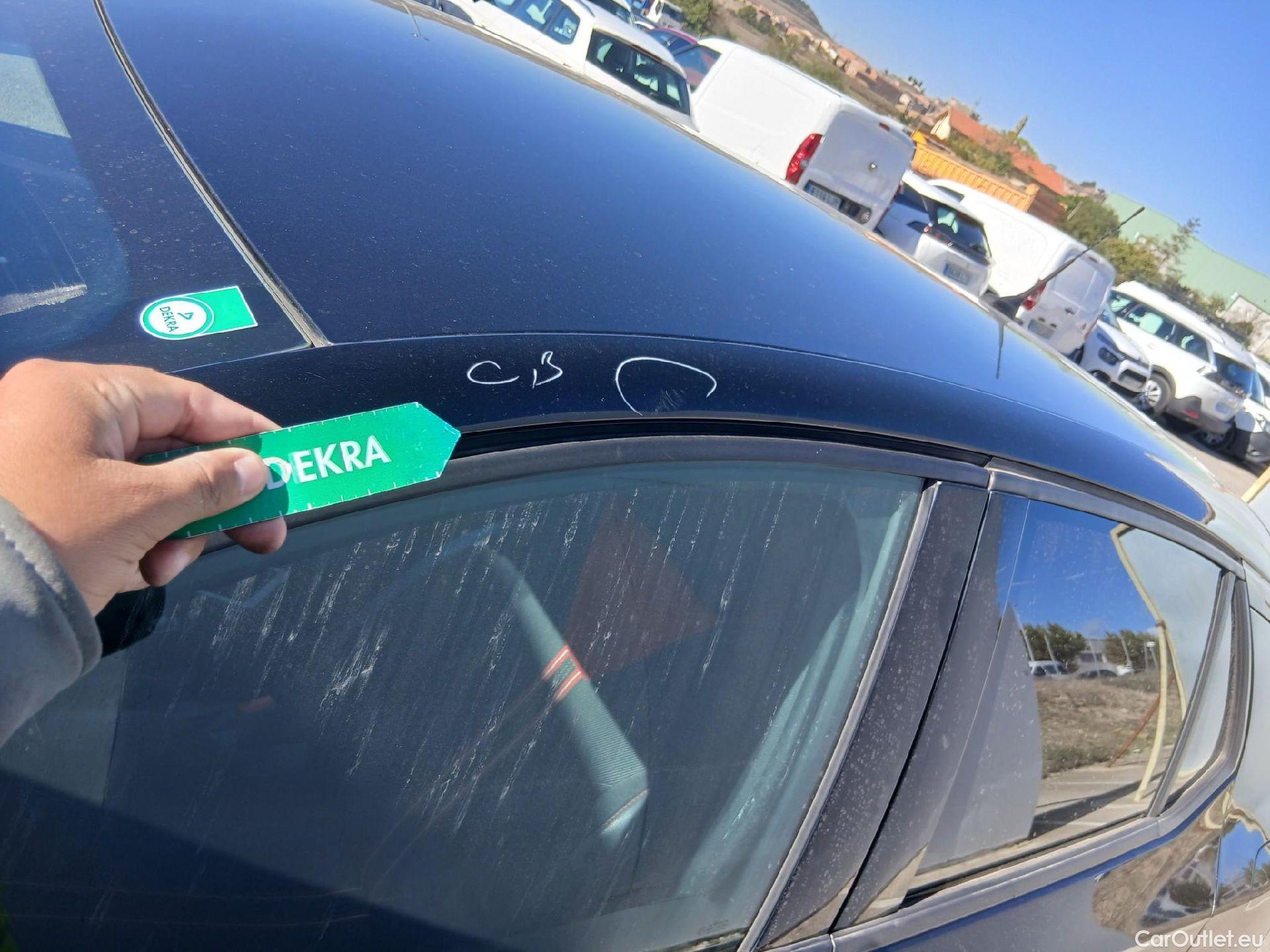 Opel  Corsa OPEL  / 2019 / 5P / berlina con portón 1.2T XHL 74kW (100CV) GS-Line #28