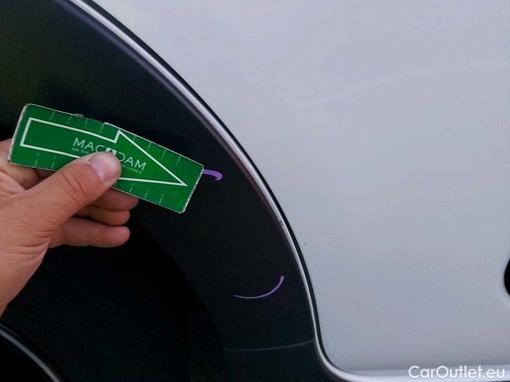  Citroen  C3 CITROEN  / 2016 / 5P / berlina con portón PureTech 60KW (83CV) FEEL #25