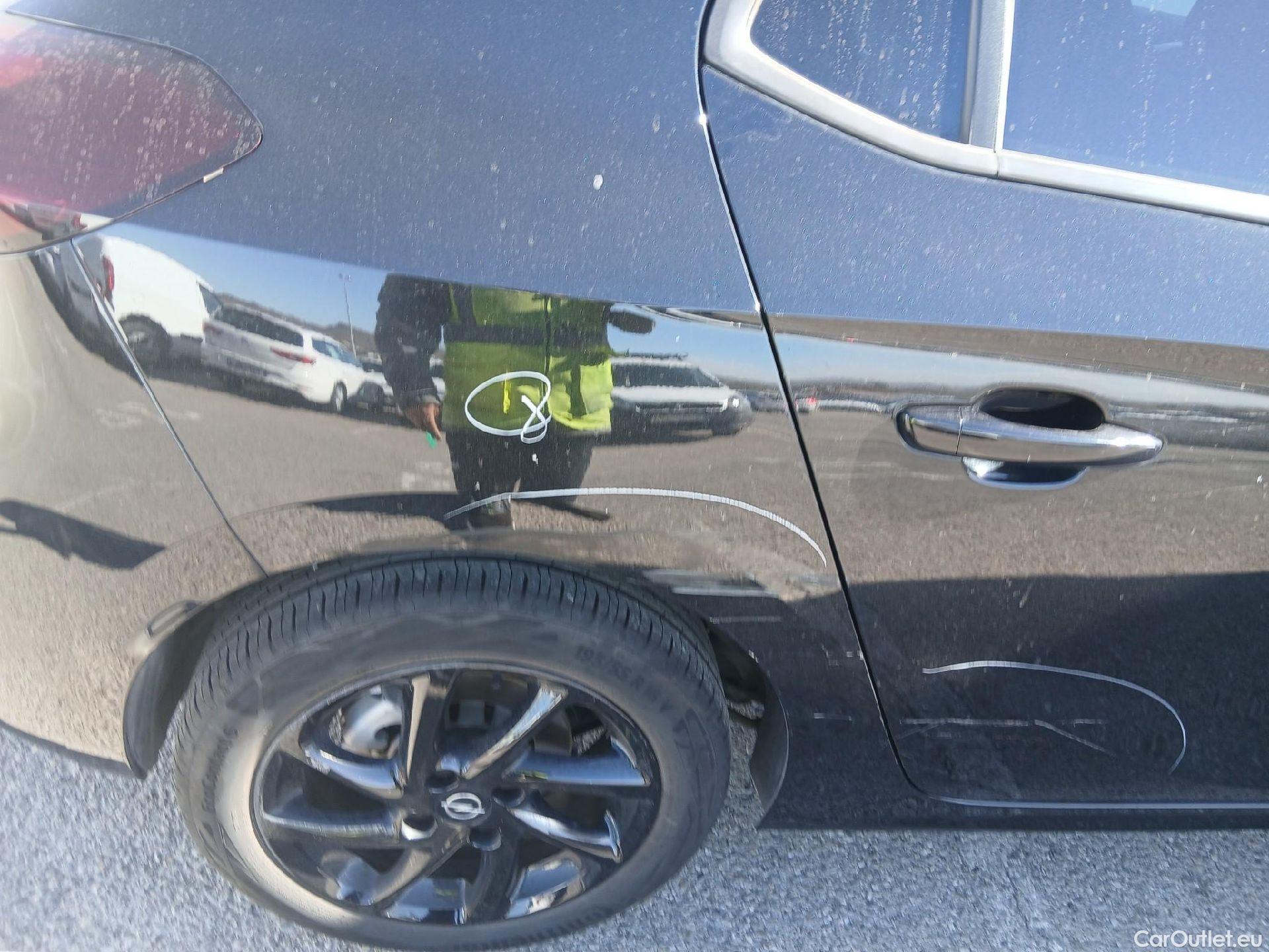 Opel  Corsa OPEL  / 2019 / 5P / berlina con portón 1.2T XHL 74kW (100CV) GS-Line #31