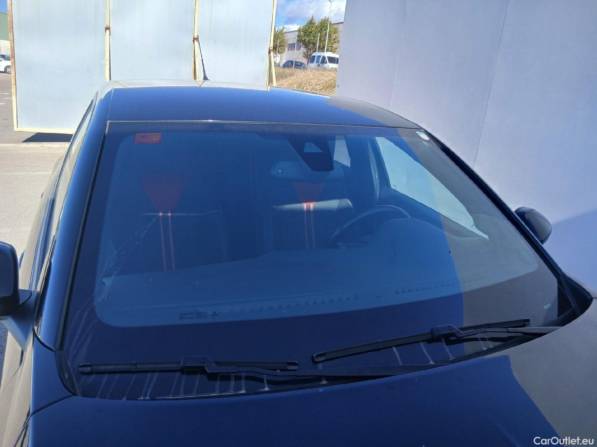 Opel  Corsa OPEL  / 2019 / 5P / berlina con portón 1.2T XHL 74kW (100CV) GS-Line #10