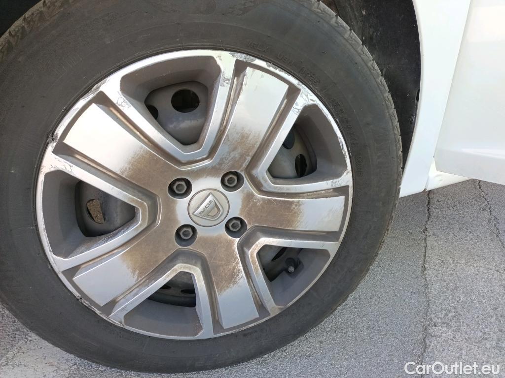  Dacia  Sandero DACIA  / 2016 / 5P / berlina con portón Comfort Blue dCi 70kW (95CV) #32