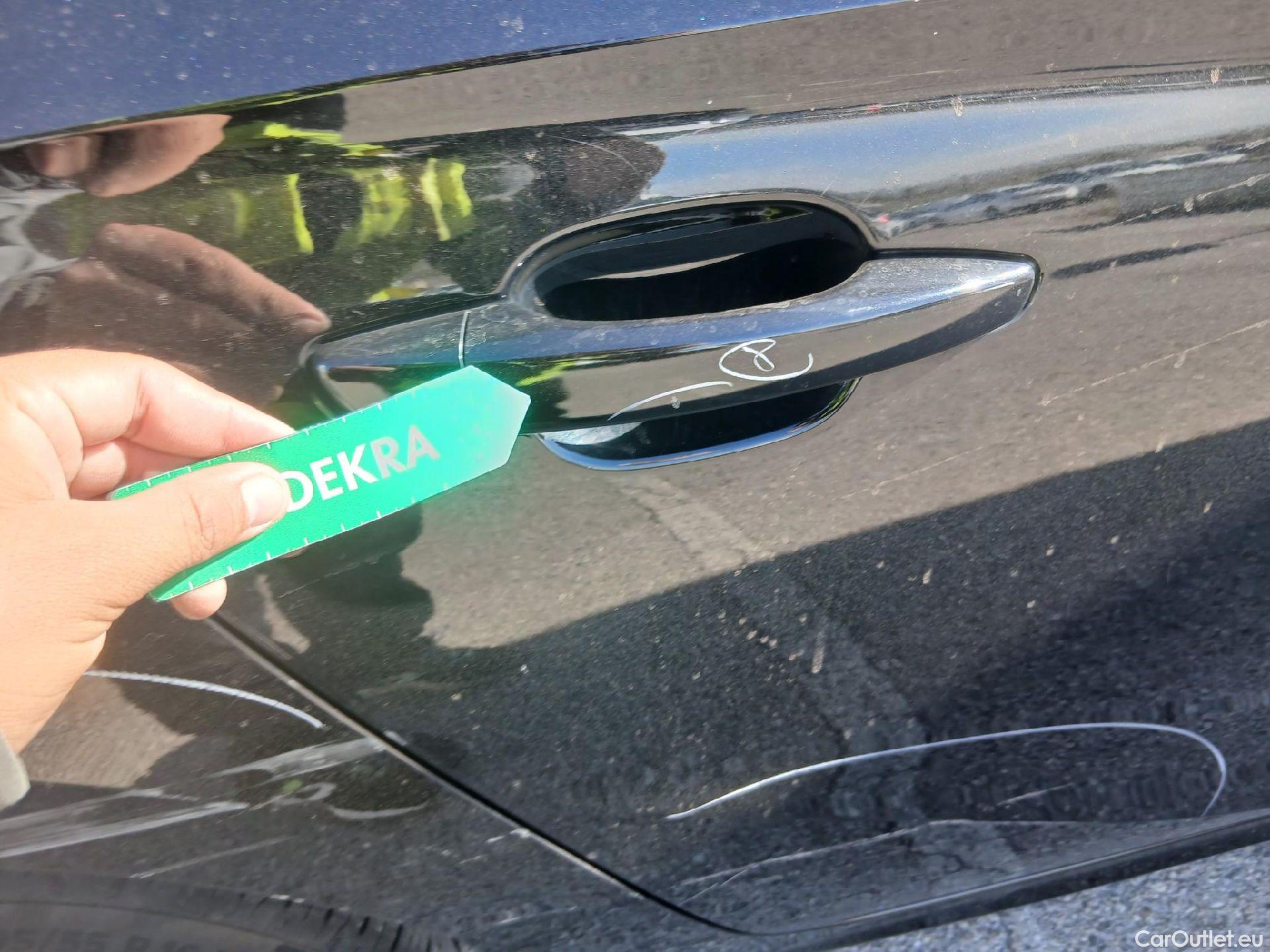 Opel  Corsa OPEL  / 2019 / 5P / berlina con portón 1.2T XHL 74kW (100CV) GS-Line #38