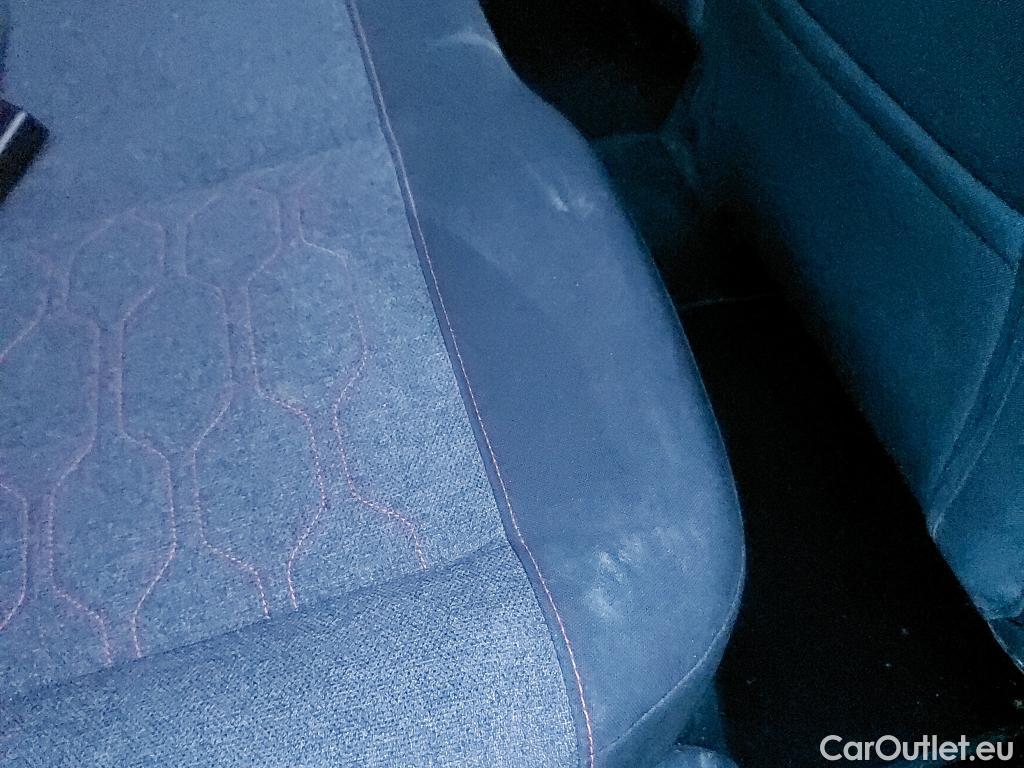  Citroen  C3 CITROEN  / 2016 / 5P / berlina con portón PureTech 60KW (83CV) FEEL #31