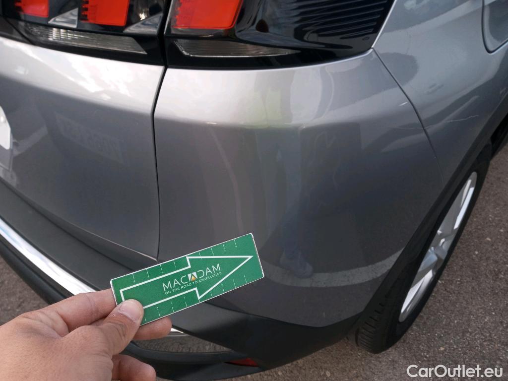 Peugeot  3008 PEUGEOT  / 2016 / 5P / todoterreno 1.5 BlueHDi 96kW (130CV) S&S Active EAT8 #40