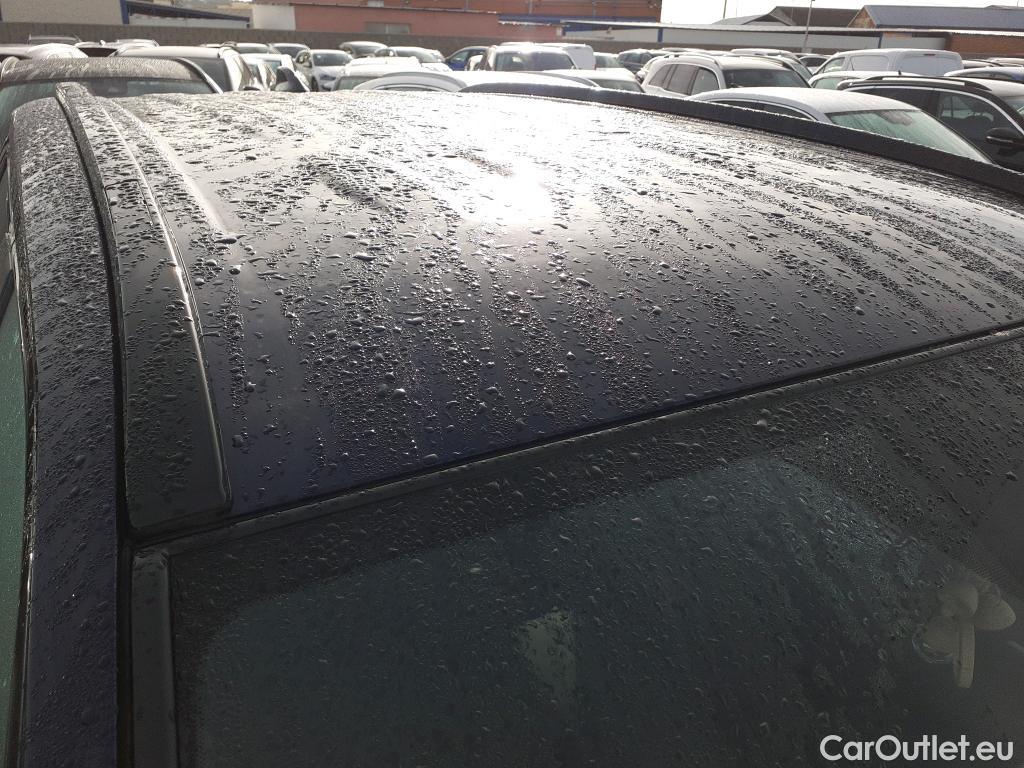 Toyota  RAV4 TOYOTA  / 2018 / 5P / todoterreno 2.5l PLUG-IN 300PH (e-CVT) Advance #17