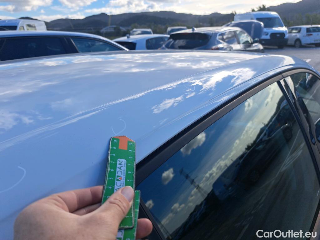 Volkswagen  Golf  VOLKSWAGEN / 2020 / 5P / berlina con portón 1.0 TSI 81kW (110CV) #22