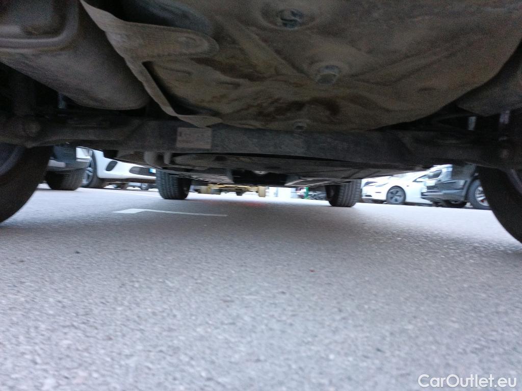 Nissan  Juke NISSAN  / 2019 / 5P / crossover DIG-T 84 kW (114 CV) 6M/T N-Connecta #11