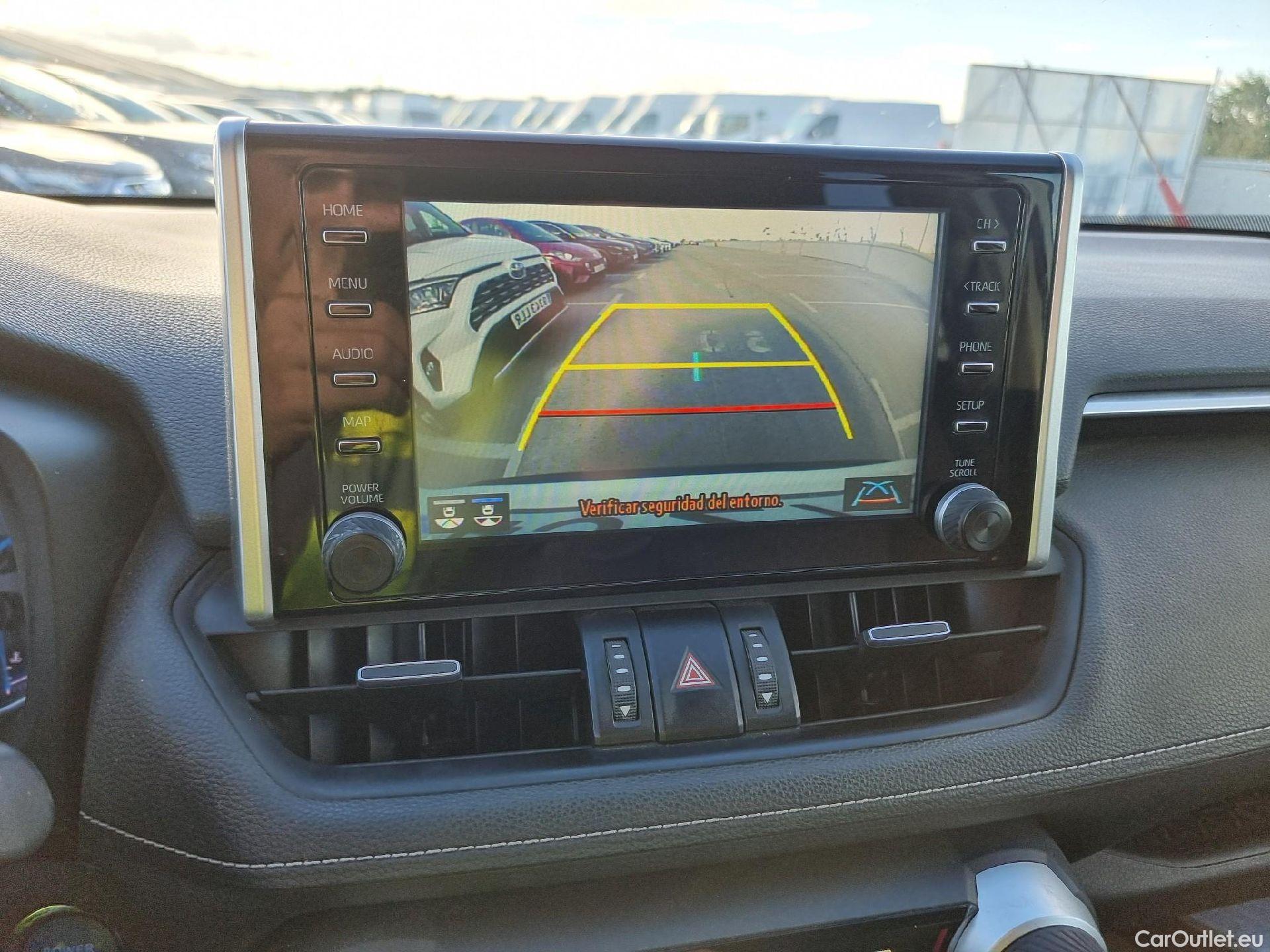 Toyota  RAV4 TOYOTA  / 2018 / 5P / todoterreno 2.5l 220H Advance #12